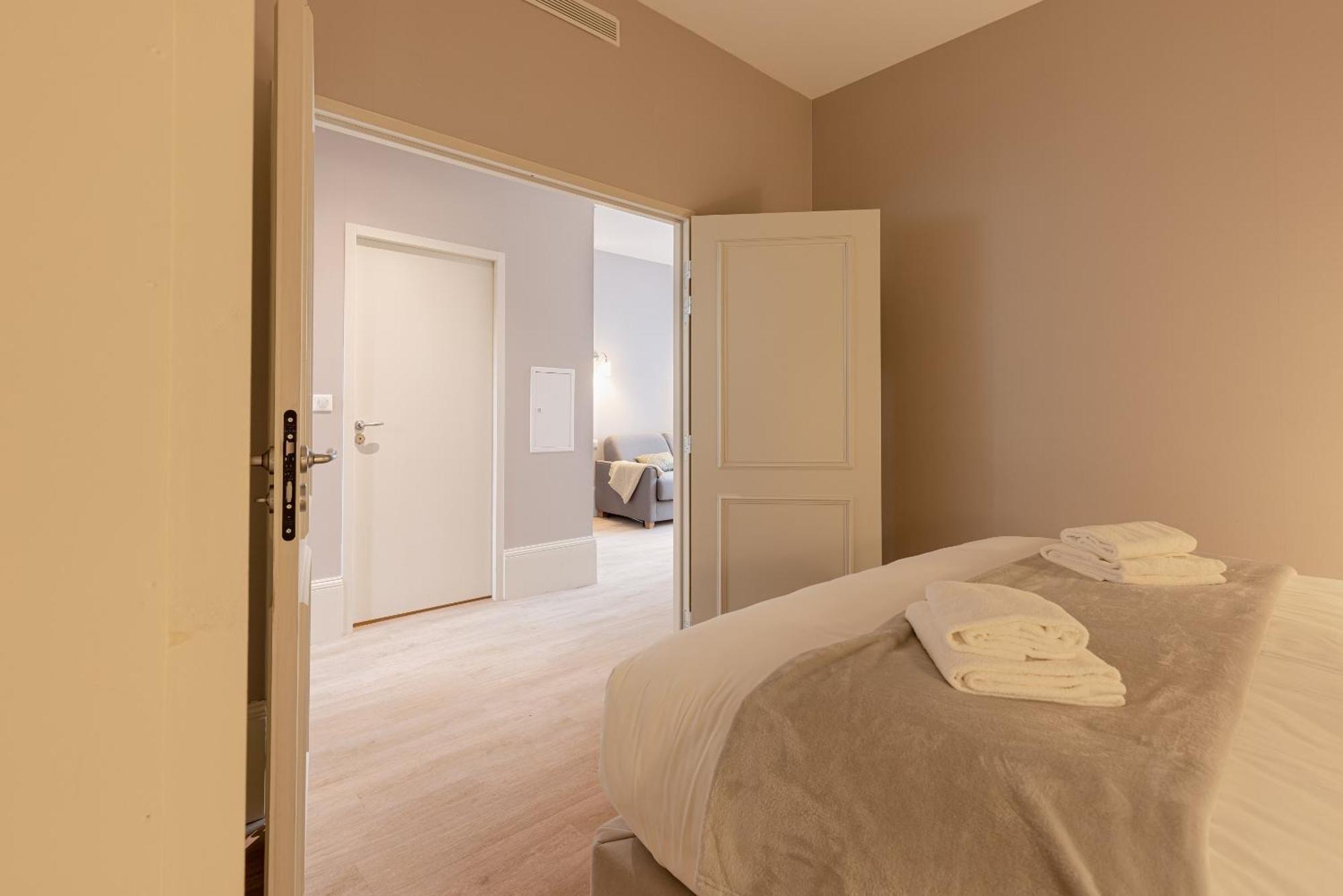 La Maison Blanche - Apparthotels De Charme Chic & Cosy A 350M Du Coeur De Ville De Limoges - Acces Autonome Номер фото