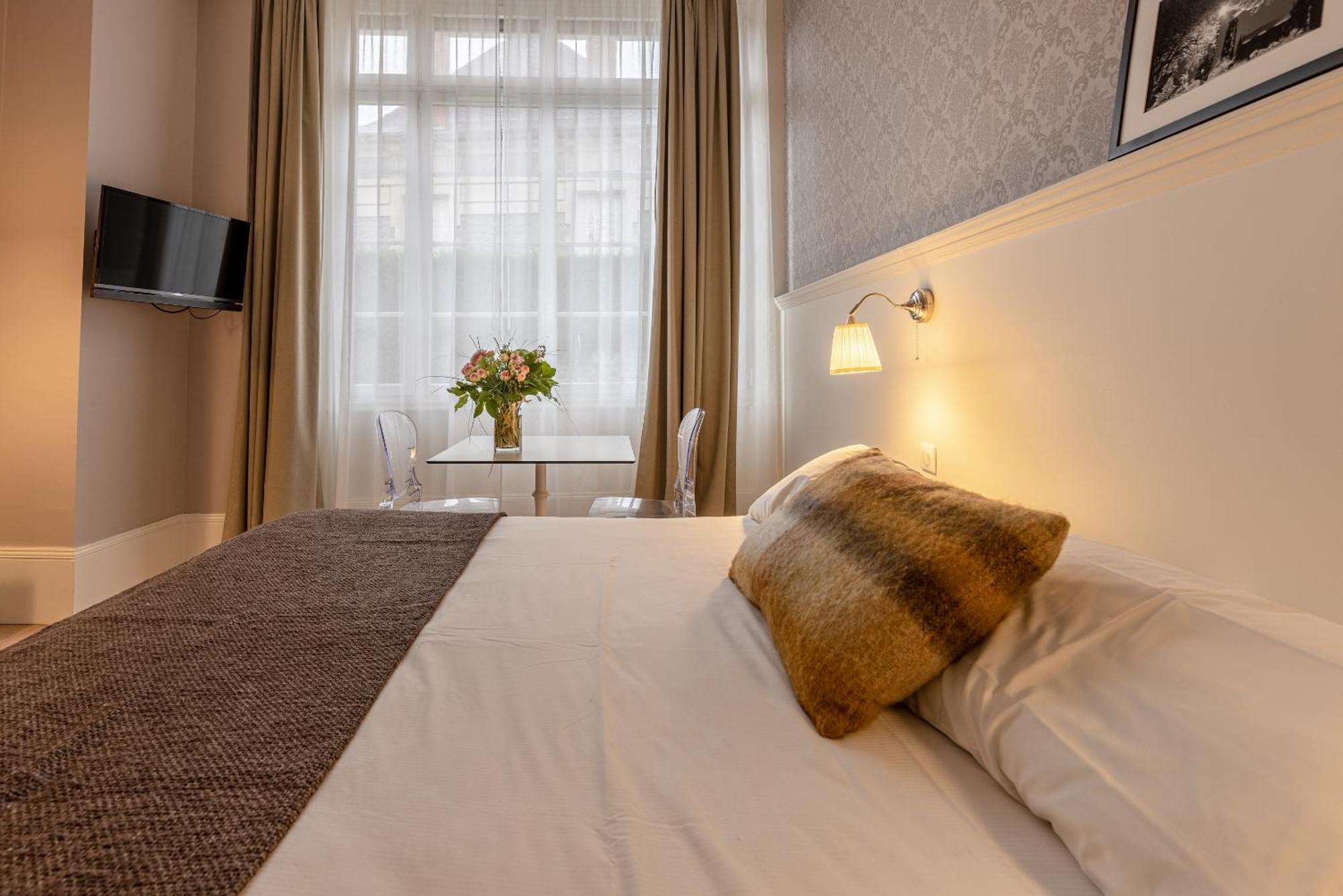 La Maison Blanche - Apparthotels De Charme Chic & Cosy A 350M Du Coeur De Ville De Limoges - Acces Autonome Экстерьер фото
