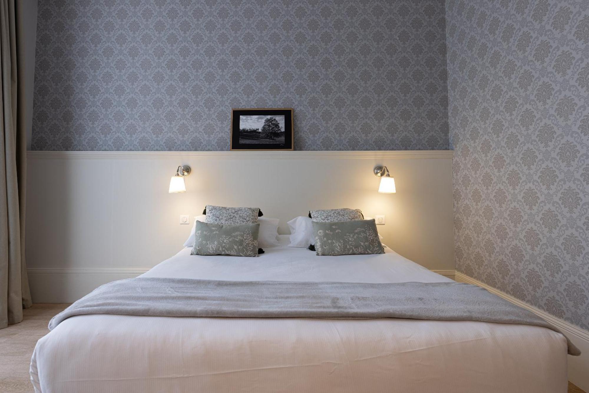 La Maison Blanche - Apparthotels De Charme Chic & Cosy A 350M Du Coeur De Ville De Limoges - Acces Autonome Экстерьер фото